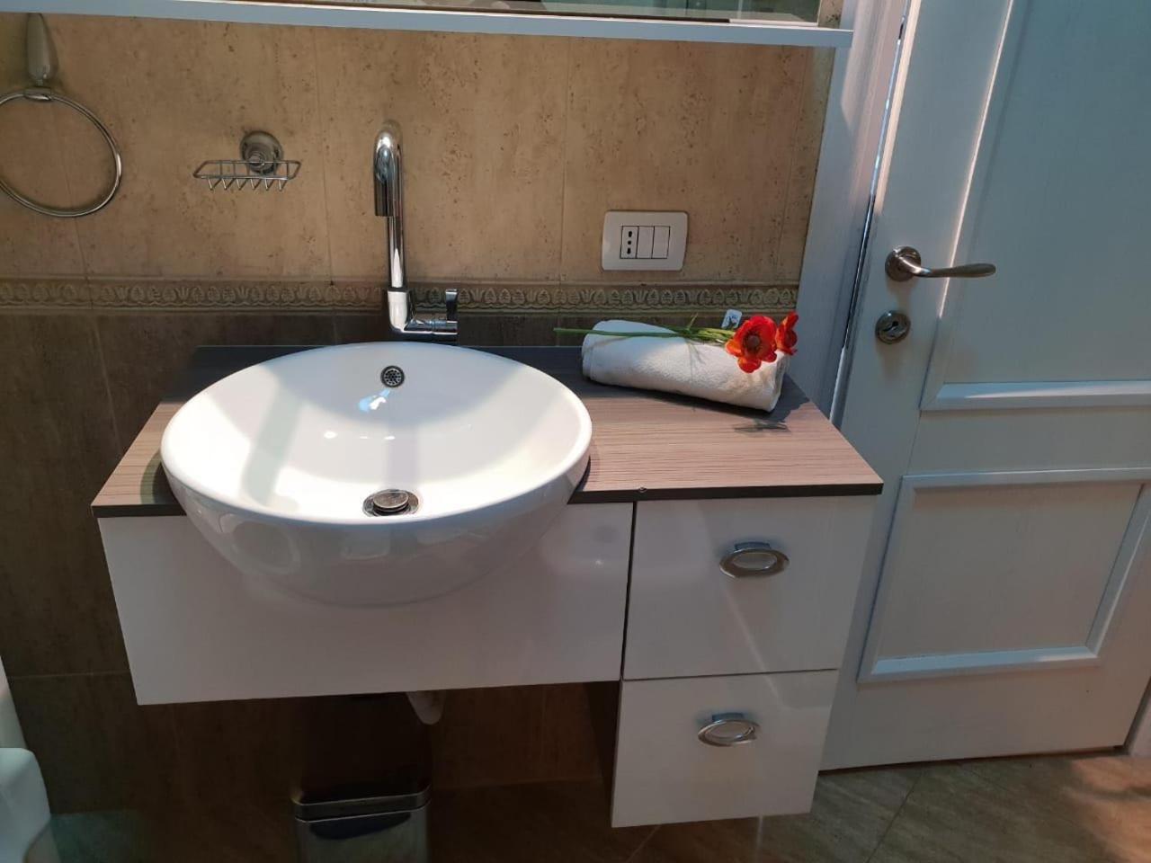 Haris Apartments Тирана Экстерьер фото